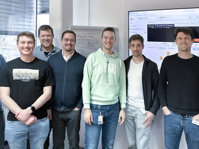 AMiQuaSy: Quantum Safe Software Supply Chain Based on CI/CD Platforms The AmiQuaSy Research Team